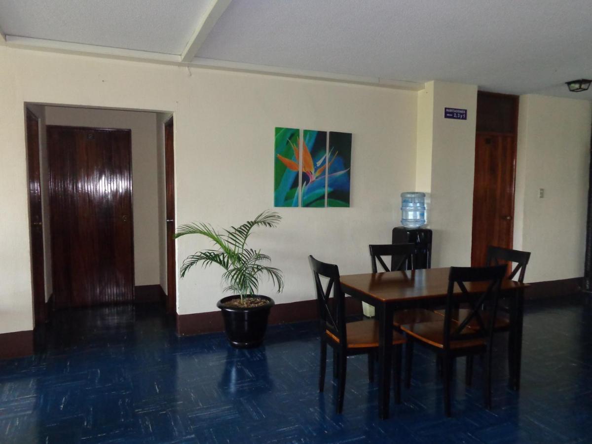 Hotel Doña Carmen Retalhuleu Exterior foto
